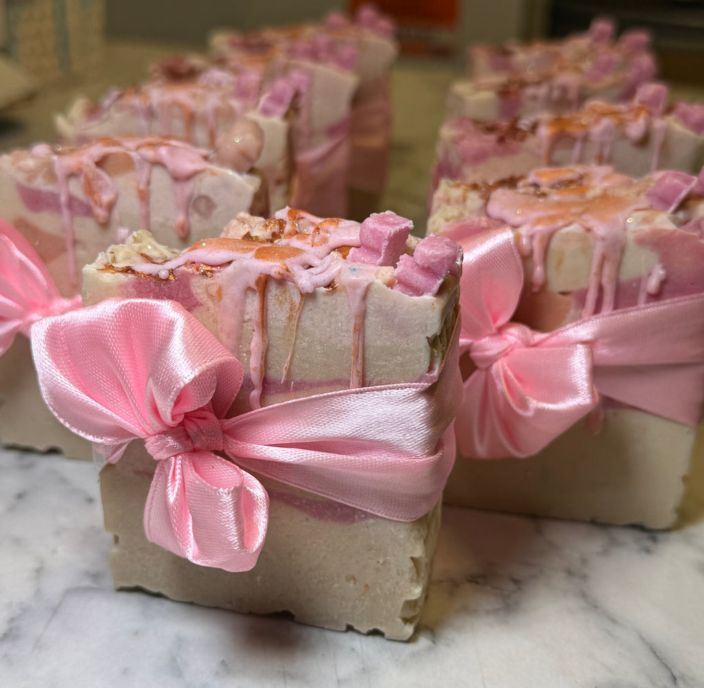 🫶🏽💕🎀 Hunnay Loved By Bears |   Pink Bow Baby Shower Soap Favors