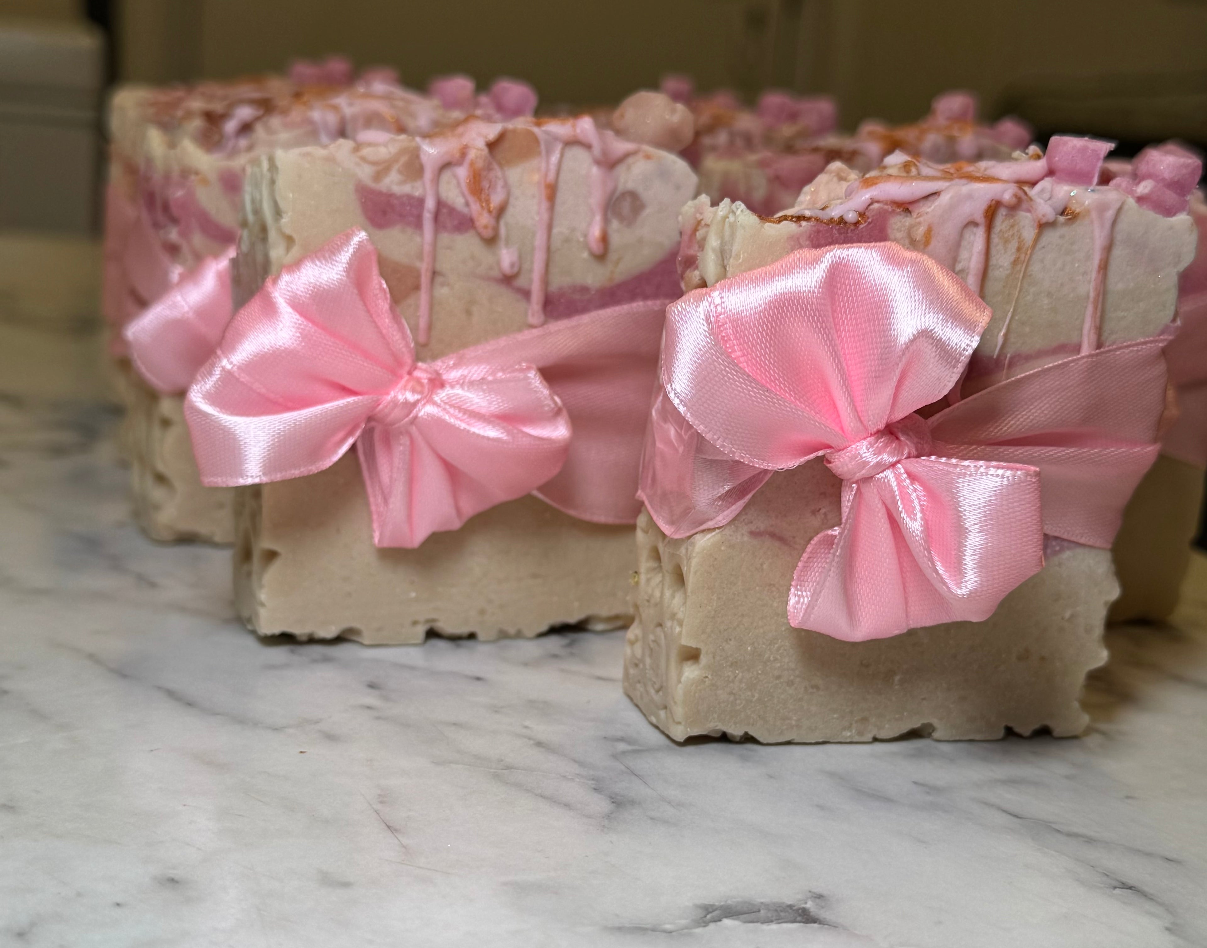 🫶🏽💕🎀 Hunnay Loved By Bears |   Pink Bow Baby Shower Soap Favors